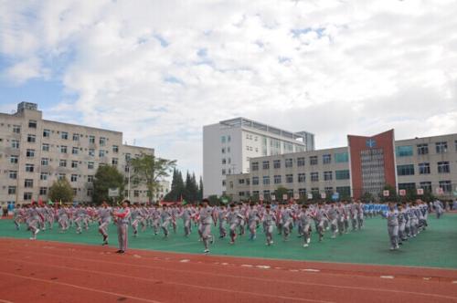 四川鐵路有哪些學(xué)校(四川鐵路衛(wèi)生學(xué)校)