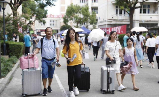 女孩子讀什么職業(yè)學校(女孩子上什么職業(yè)學校好)