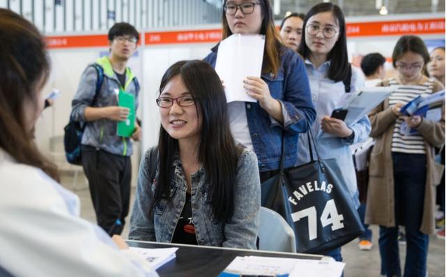 女孩子讀什么職業(yè)學校(女孩子上什么職業(yè)學校好)