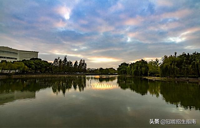 四川成都航空學校哪個好(成都航空職業(yè)學校在哪個區(qū))