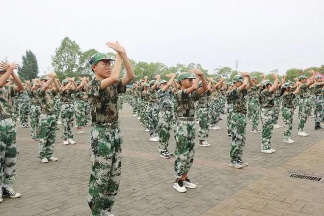 成都石化工業(yè)學(xué)校(成都石化工業(yè)學(xué)校南校區(qū))