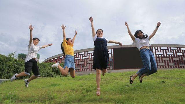 四川省旅游學(xué)校有哪些專業(yè)(鎮(zhèn)江旅游學(xué)校有哪些專業(yè))