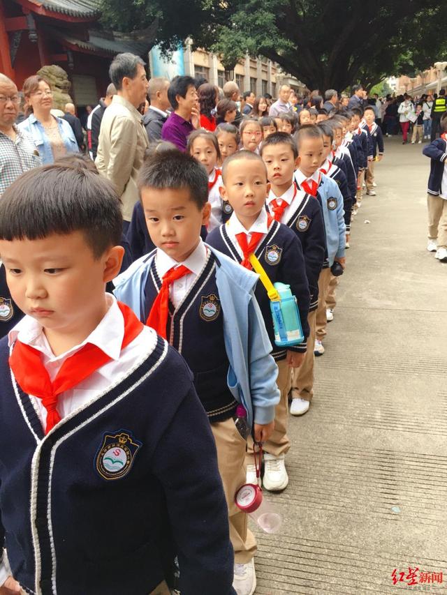 成都希望職業(yè)學(xué)校評價如何(成都希望職業(yè)學(xué)校學(xué)費(fèi)費(fèi)用多少)