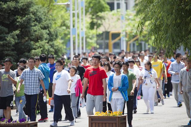 初中畢業(yè)職業(yè)高中(初中畢業(yè)職業(yè)高中有沒有電競專業(yè))