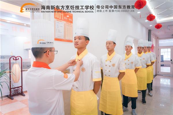 初中學歷男生學什么技術(shù)(初中學歷的男生可以從事什么工作)