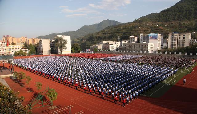 廣元科技學(xué)校(廣元科技學(xué)校錢賢明)